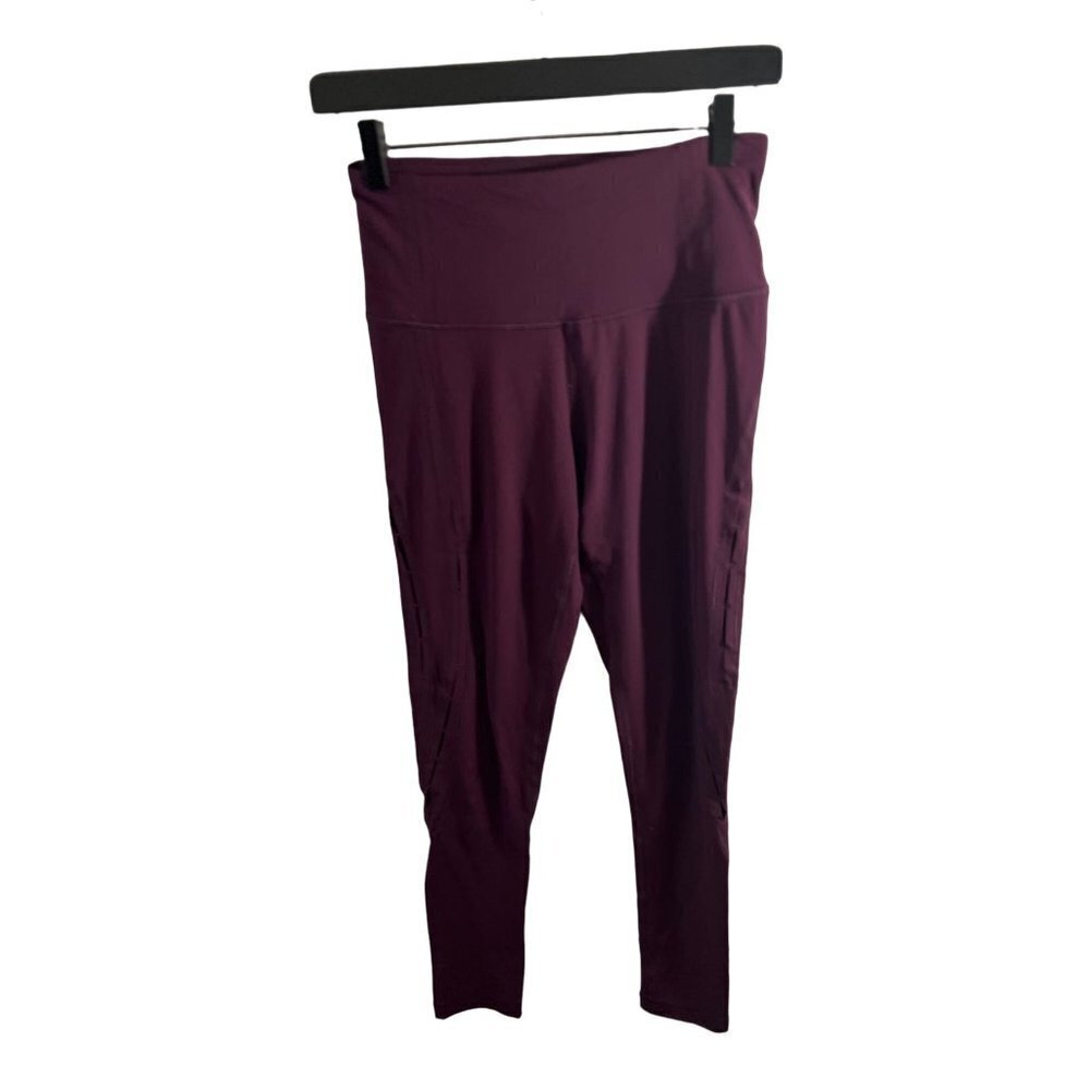 Yogalicious purple leggings size M